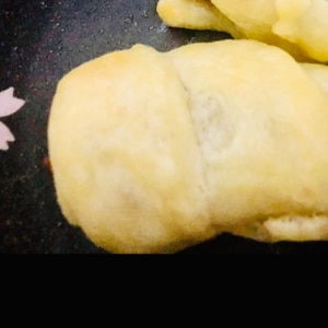 ココナッツづくしのバター塩パン
